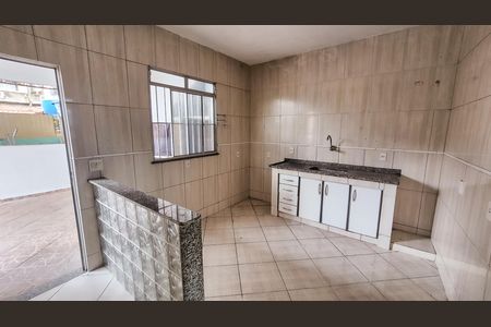 Casa à venda com 159m², 2 quartos e sem vaga Casa à venda com 159m², 2 quartos e sem vagaCozinha