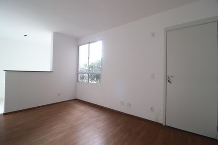 Sala de apartamento para alugar com 2 quartos, 50m² em Vila Maria, Uberlândia