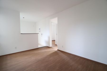 Sala de apartamento para alugar com 2 quartos, 50m² em Vila Maria, Uberlândia