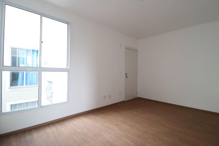 Sala de apartamento para alugar com 2 quartos, 46m² em Vila Maria, Uberlândia