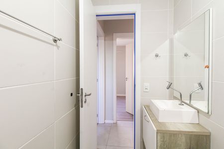 Apartamento para alugar com 48m², 2 quartos e 1 vaga Apartamento para alugar com 48m², 2 quartos e 1 vagaBanheiro