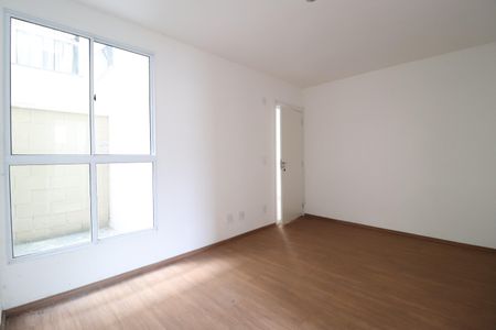 Sala de apartamento para alugar com 2 quartos, 50m² em Vila Maria, Uberlândia