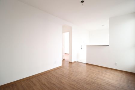 Sala de apartamento para alugar com 2 quartos, 50m² em Chácaras Tubalina E Quartel, Uberlândia