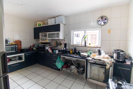 Casa para alugar com 173m², 4 quartos e 2 vagasCozinha