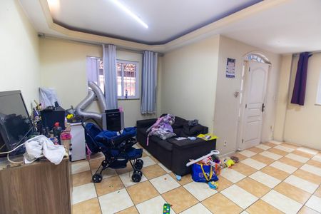 Casa para alugar com 173m², 4 quartos e 2 vagasSala