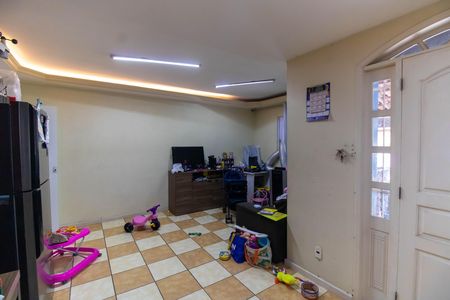 Sala de casa para alugar com 4 quartos, 173m² em Maravista, Niterói