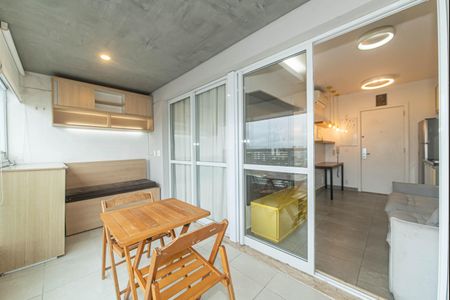 Apartamento para alugar com 33m², 1 quarto e 1 vagaVaranda