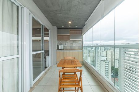 Apartamento para alugar com 33m², 1 quarto e 1 vagaVaranda