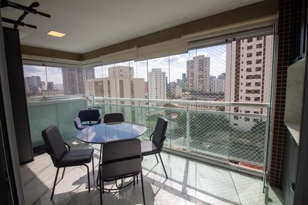 Apartamento à venda com 72m², 2 quartos e 1 vaga Apartamento à venda com 72m², 2 quartos e 1 vagaVaranda