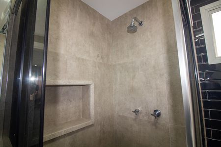Apartamento à venda com 72m², 2 quartos e 1 vaga Apartamento à venda com 72m², 2 quartos e 1 vagaBanheiro da Suíte