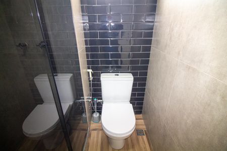 Apartamento à venda com 72m², 2 quartos e 1 vaga Apartamento à venda com 72m², 2 quartos e 1 vagaBanheiro da Suíte