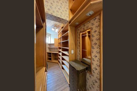 Apartamento à venda com 271m², 3 quartos e 4 vagas