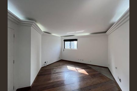 Apartamento à venda com 271m², 3 quartos e 4 vagas
