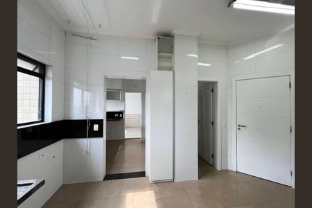 Apartamento à venda com 271m², 3 quartos e 4 vagas