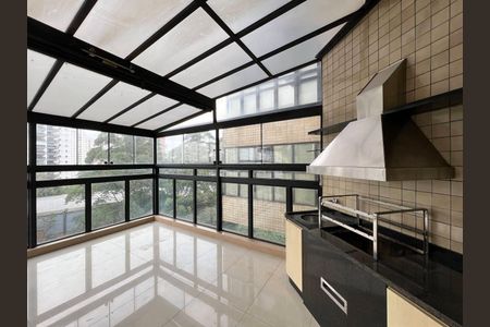 Apartamento à venda com 271m², 3 quartos e 4 vagas