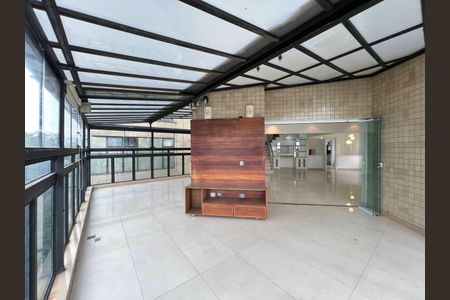 Apartamento à venda com 271m², 3 quartos e 4 vagas