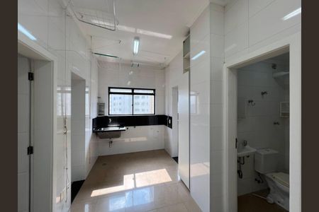 Apartamento à venda com 271m², 3 quartos e 4 vagas