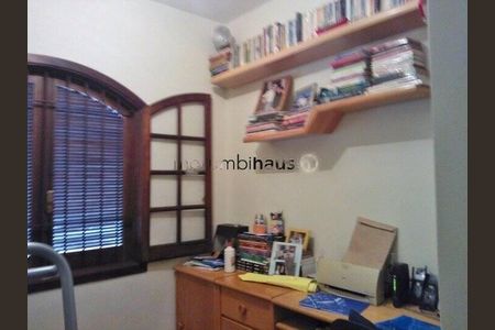 Casa à venda com 202m², 4 quartos e sem vaga