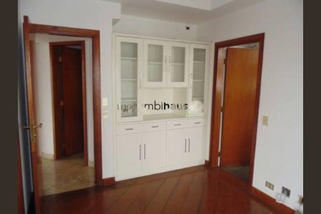 Apartamento à venda com 255m², 4 quartos e 4 vagas