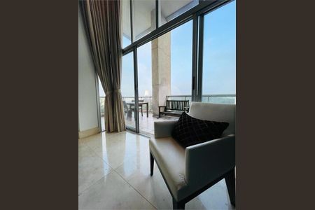 Apartamento à venda com 2 quartos, 142m² em Parque do Morumbi, São Paulo