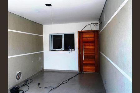 Casa à venda com 143m², 3 quartos e 2 vagas