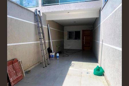Casa à venda com 143m², 3 quartos e 2 vagas