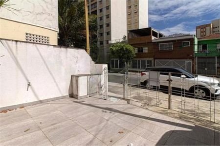 Casa à venda com 3 quartos, 120m² em Cambuci, São Paulo