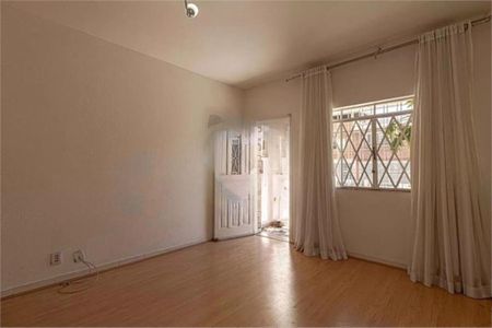 Casa à venda com 3 quartos, 120m² em Cambuci, São Paulo