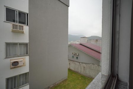 Vista do Quarto 1 de apartamento para alugar com 2 quartos, 58m² em Passa Vinte, Palhoça