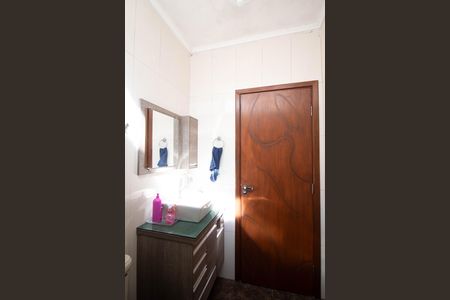 Casa à venda com 125m², 2 quartos e 1 vagaBanheiro