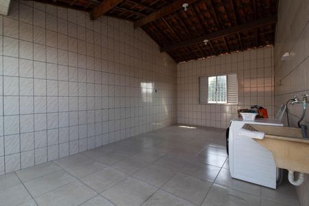 Casa à venda com 125m², 2 quartos e 1 vagaÁrea de Serviço