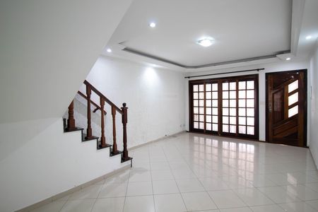 Sala de casa à venda com 2 quartos, 125m² em Jardim Santa Cecilia, Guarulhos