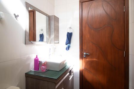 Casa à venda com 125m², 2 quartos e 1 vagaBanheiro