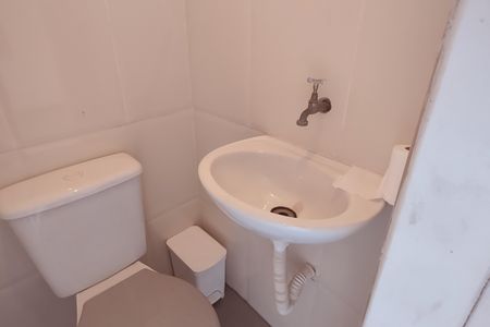 Casa para alugar com 202m², 4 quartos e 2 vagas Casa para alugar com 202m², 4 quartos e 2 vagasLavabo 2