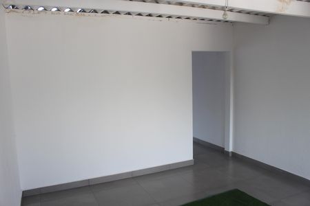Casa para alugar com 202m², 4 quartos e 2 vagasEscritório