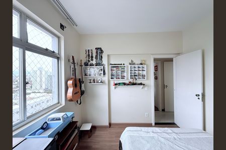 Apartamento à venda com 65m², 2 quartos e 1 vagaQuarto 3
