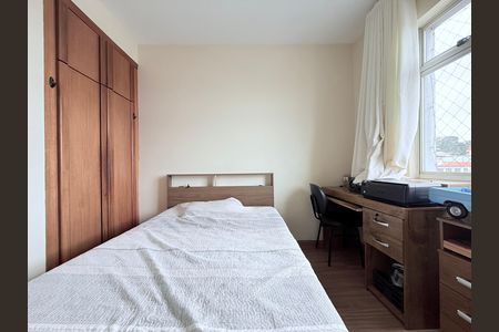 Apartamento à venda com 65m², 2 quartos e 1 vagaQuarto 2