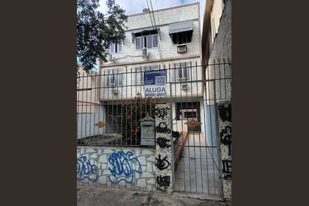 Apartamento para alugar com 74m², 2 quartos e 2 vagasFachada