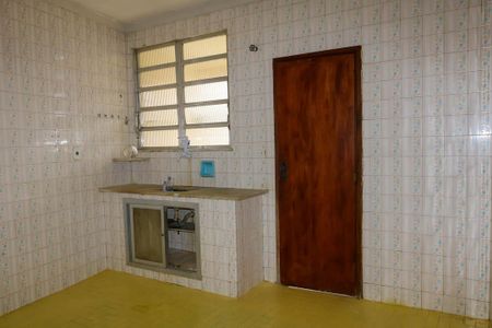 Apartamento para alugar com 74m², 2 quartos e 2 vagasCozinha