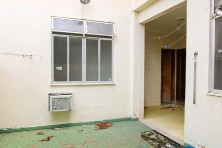 Apartamento para alugar com 74m², 2 quartos e 2 vagasÁrea de Serviço