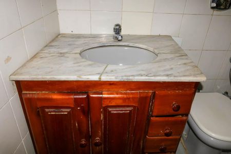 Apartamento para alugar com 74m², 2 quartos e 2 vagasBanheiro