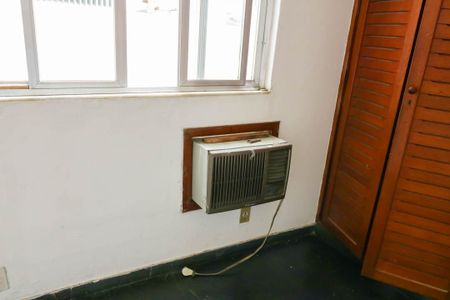 Apartamento para alugar com 74m², 2 quartos e 2 vagasQuarto de Serviço