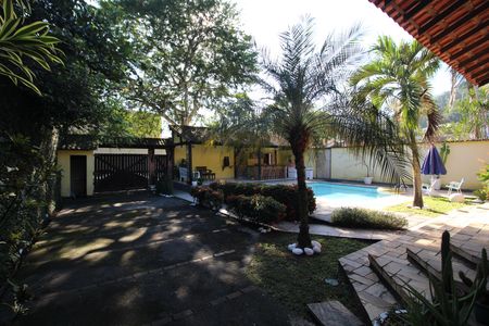 Casa de condomínio para alugar com 275m², 5 quartos e 5 vagasÁrea Externa