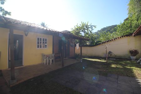 Casa de condomínio para alugar com 275m², 5 quartos e 5 vagasÁrea Externa