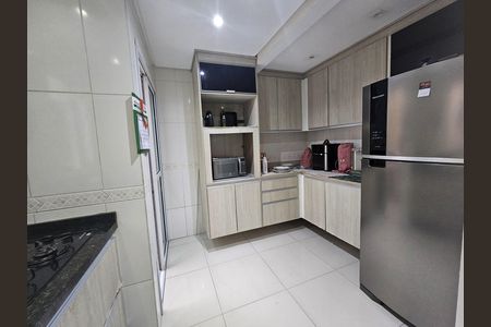 Apartamento à venda com 80m², 3 quartos e 2 vagasCozinha