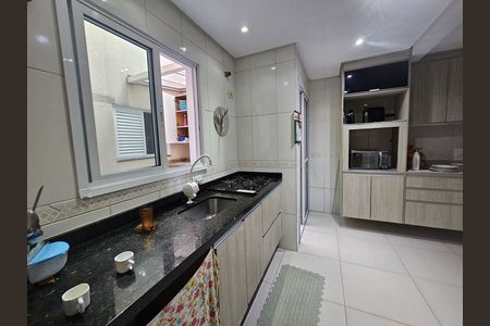 Apartamento à venda com 80m², 3 quartos e 2 vagasCozinha