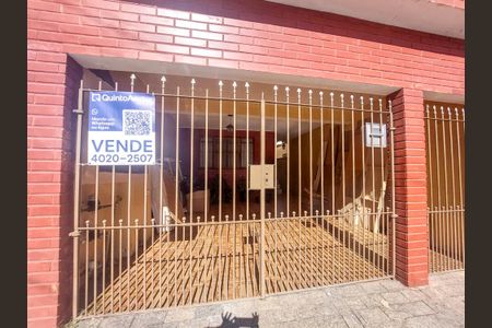 Casa à venda com 150m², 5 quartos e 2 vagas Casa à venda com 150m², 5 quartos e 2 vagasPlaca