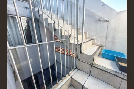 Casa à venda com 150m², 5 quartos e 2 vagas Casa à venda com 150m², 5 quartos e 2 vagasÁrea de Serviço