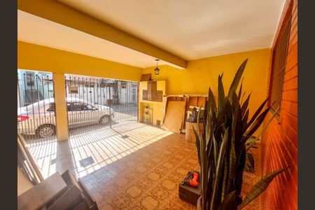 Casa à venda com 150m², 5 quartos e 2 vagas Casa à venda com 150m², 5 quartos e 2 vagasGaragem