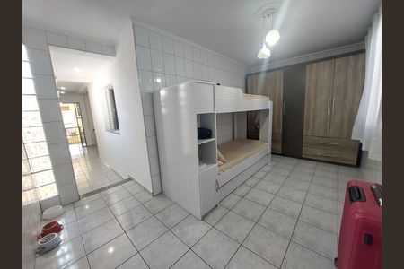 Casa à venda com 150m², 5 quartos e 2 vagas Casa à venda com 150m², 5 quartos e 2 vagasQuarto 2